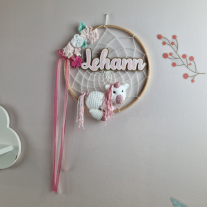 Attrape-rêves avec figurine au crochet - licorne