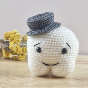 Dent de lait au crochet - Quenot chapeau