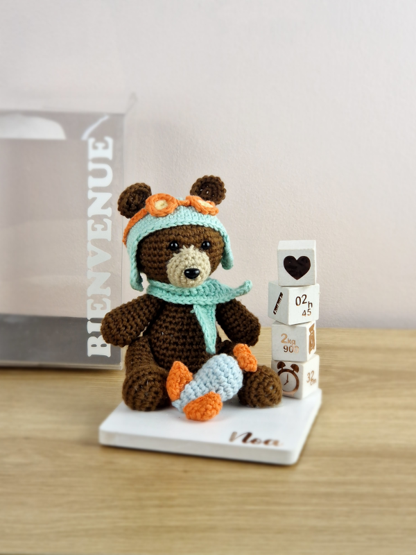 Figurine Baby au crochet personnalisée ourson