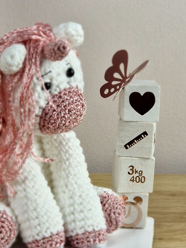 Figurine Baby au crochet personnalisée Licorne – Image 2
